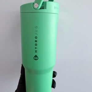 NIB HydroJug Sports 32oz Insulated Tumbler on Clover